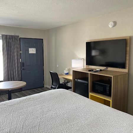 Days Inn By Wyndham Branson Ozarks Exteriör bild
