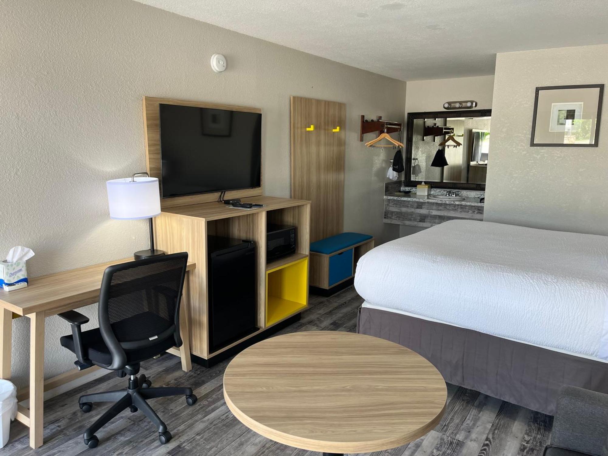 Days Inn By Wyndham Branson Ozarks Exteriör bild